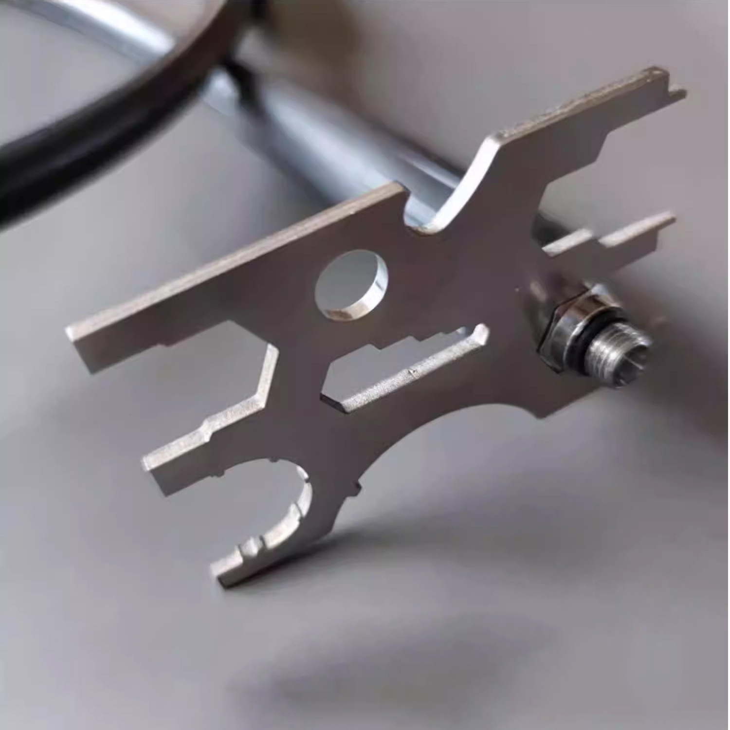 ชุดไขควงเรกูเลเตอร์ดำน้ำสแตนเล - Multitool Credit Card บทวิจารณ์และราคา